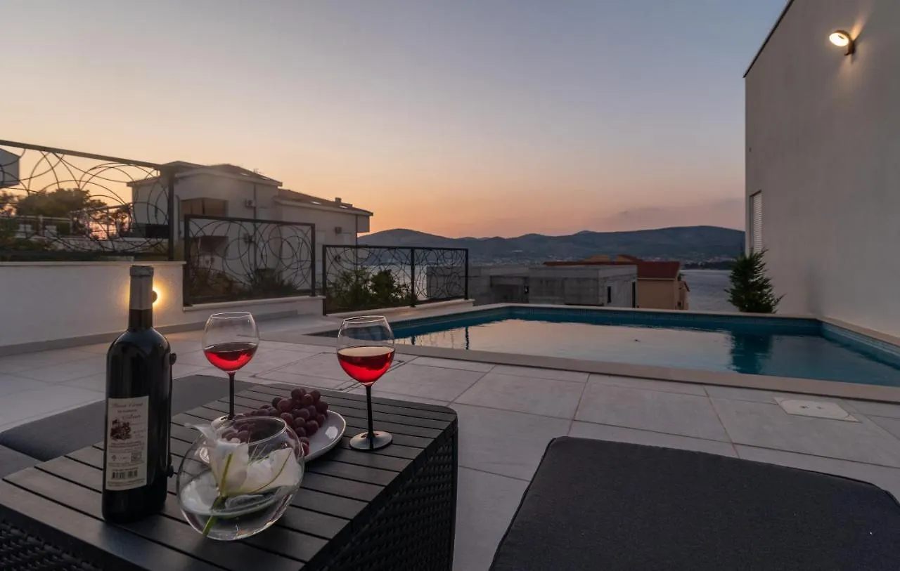 Villa Vila Uz More Okrug Gornji Croatia